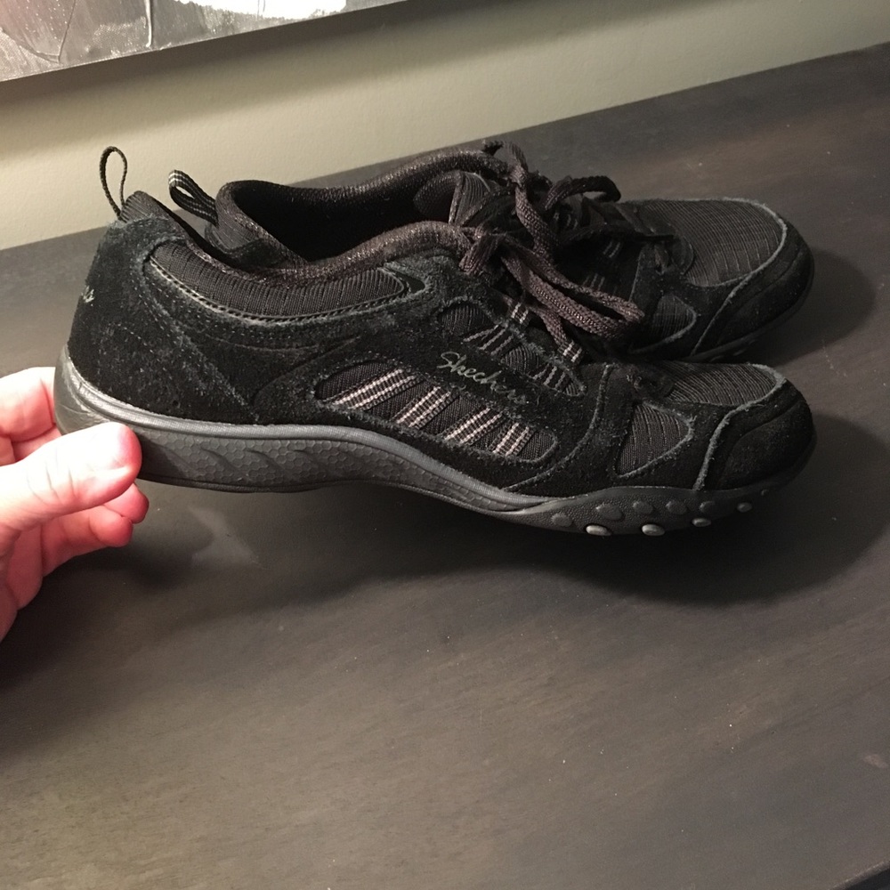 Women’s Skechers sneakers